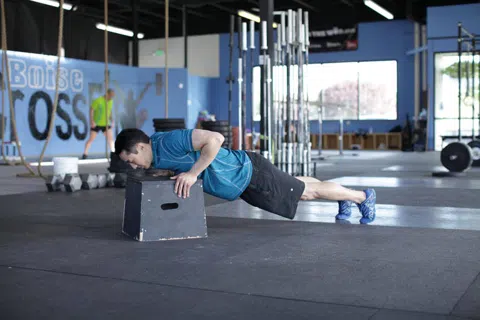 Correct form for Incline Push-up